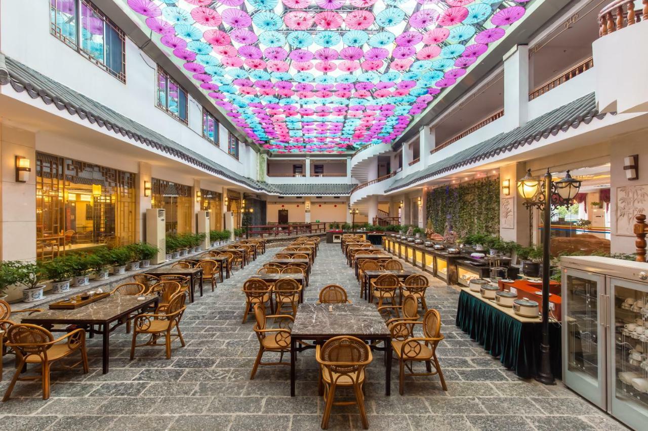 New Century Hotel Yangshuo Εξωτερικό φωτογραφία