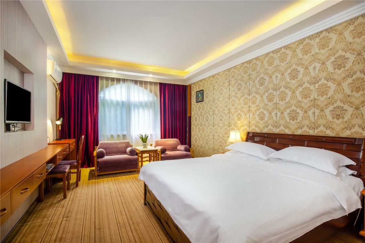 New Century Hotel Yangshuo Εξωτερικό φωτογραφία